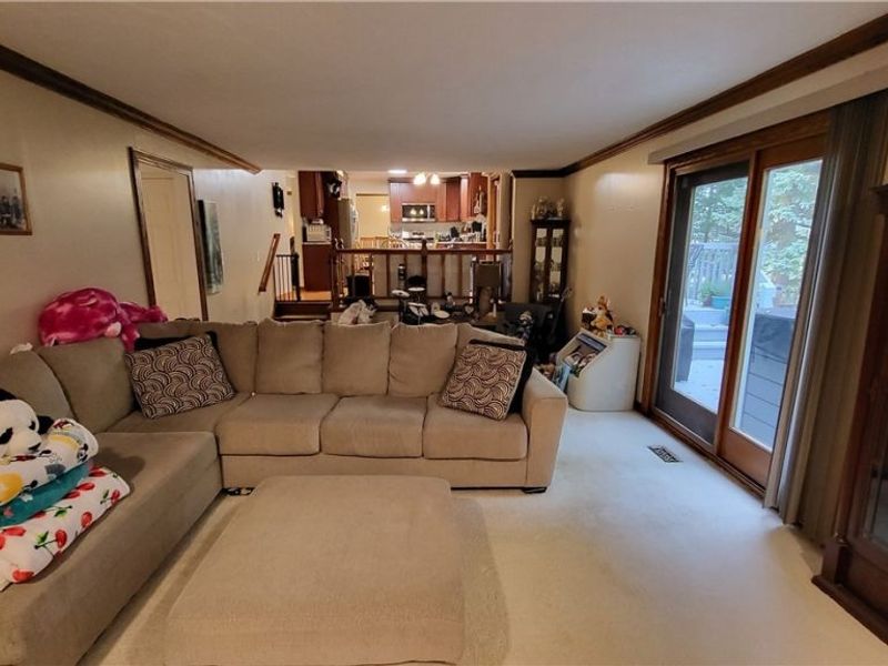 3041 Belmont Drive, Brooklyn Heights, OH 44131 Photo 10
