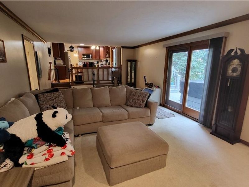 3041 Belmont Drive, Brooklyn Heights, OH 44131 Photo 11