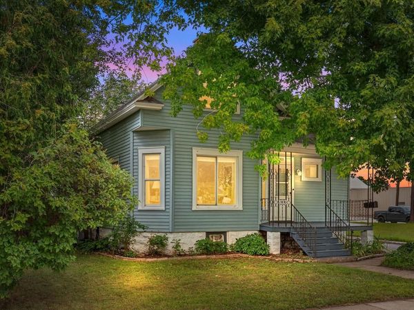 833 JEFFERSON STREET, Oshkosh, WI 54901