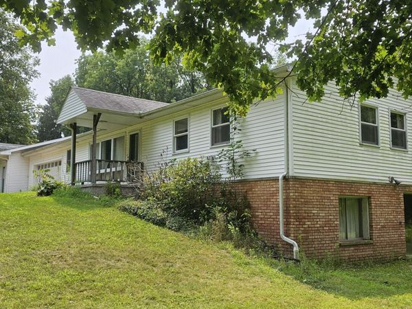 31002 60th Street, Bangor, MI 49013