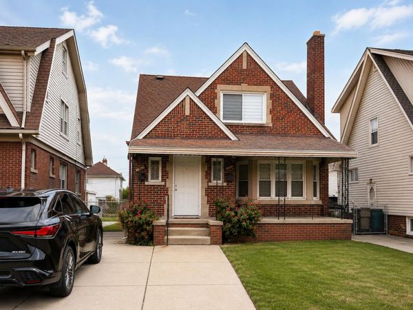 7048 Jonathon Street, Dearborn, MI 48126