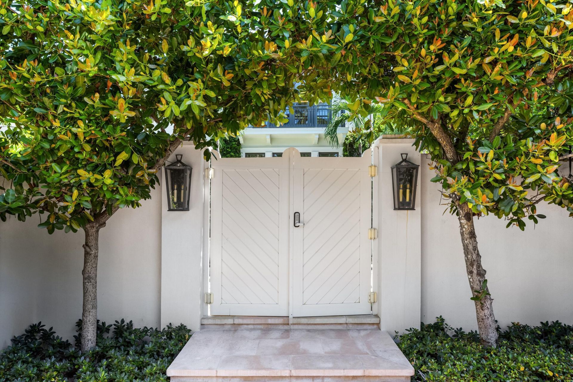 220 Jungle Road, Palm Beach, FL 33480 Photo