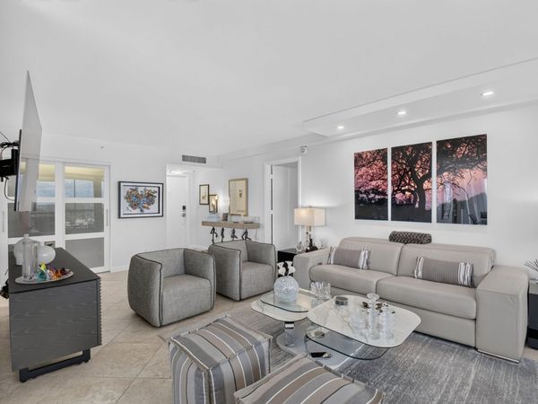 7738 Lakeside Boulevard, Unit 385, Boca Raton, FL 33434