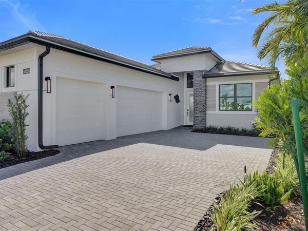 10204 Voltaire Place, Palm Beach Gardens, FL 33412