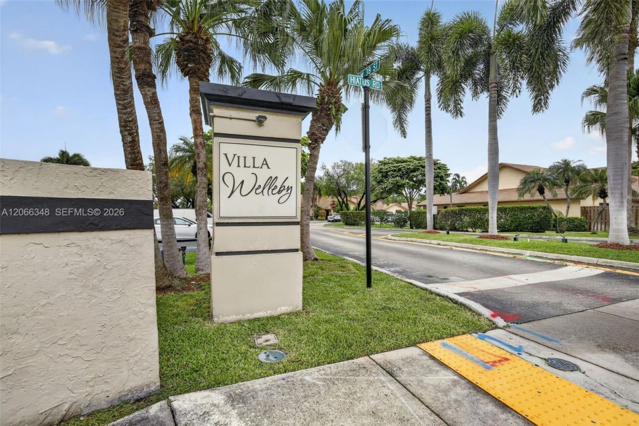 11065 NW 38th Pl , Sunrise, FL 33351 Photo
