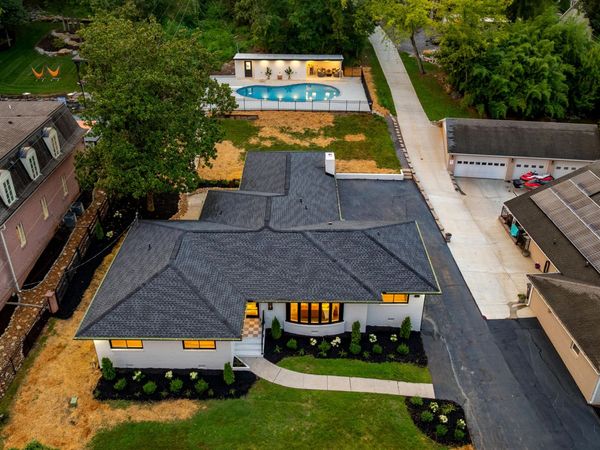 1233 Cherokee Blvd, Knoxville, TN 37919