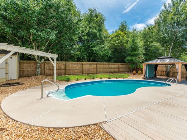 307 Gauntlet Drive, Crestview, FL 32539