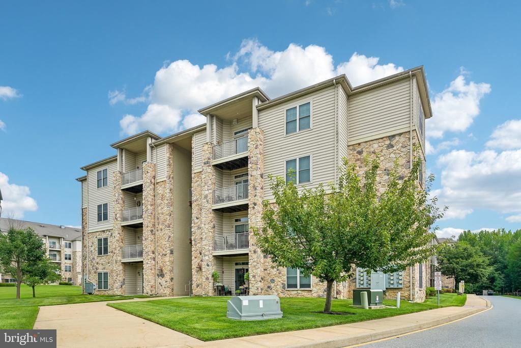 1000 Fountainview Circle, Unit 1411, Newark, DE 19713 Main Photo