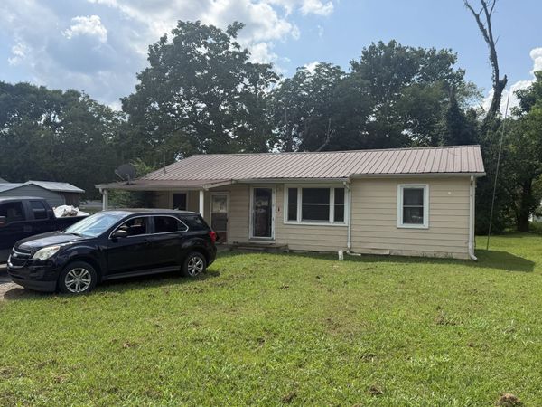 116 Maple St , Shelbyville, TN 37160