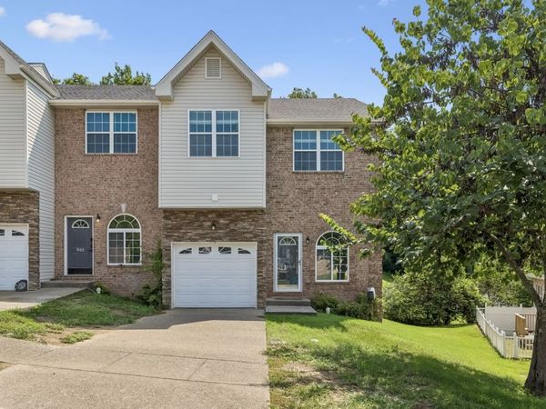900 Spence Enclave Ct, Nashville, TN 37210
