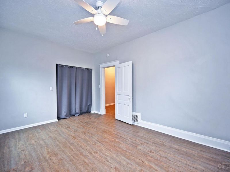 2709 Griffiths Avenue, Cincinnati, OH 45208 Photo 23