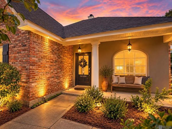 32804 Faulkner Dr, Denham Springs, LA 70706