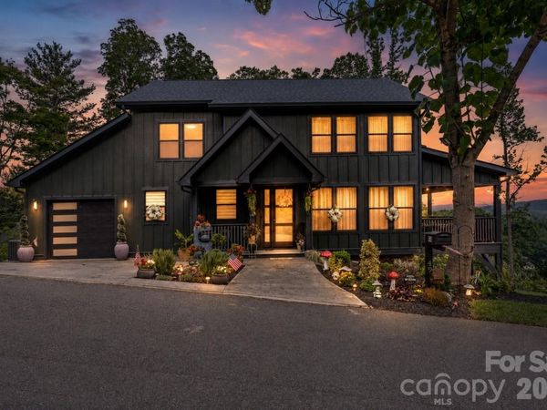 49 Timber Moss Drive, Asheville, NC 28804