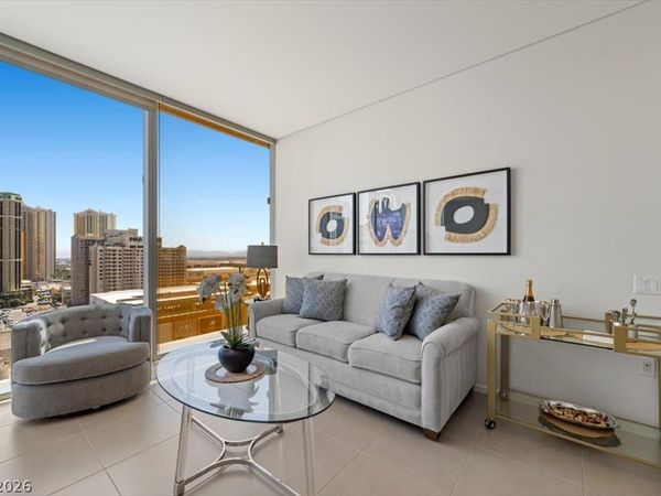 3722 Las Vegas Boulevard , Unit 1104, Las Vegas, NV 89158