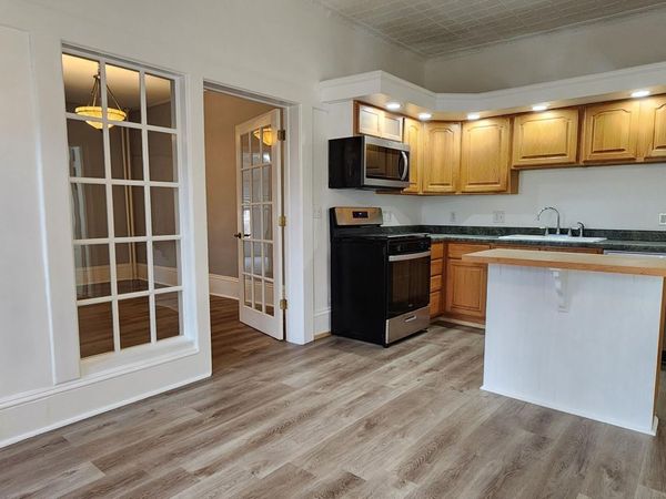 212 Oak Street, Unit Apt 2, Manistee, MI 49660