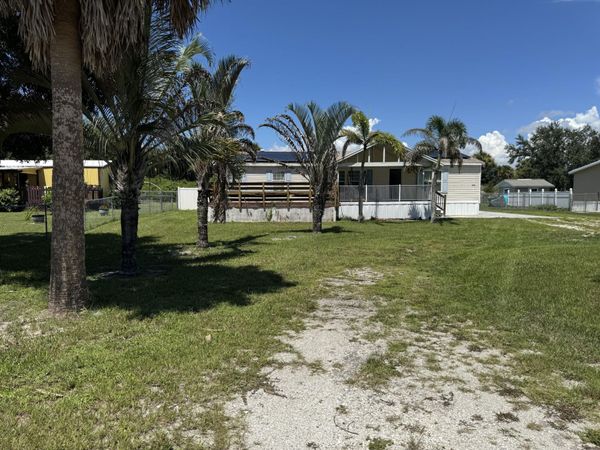 8115 SE 57th Drive, Okeechobee, FL 34974
