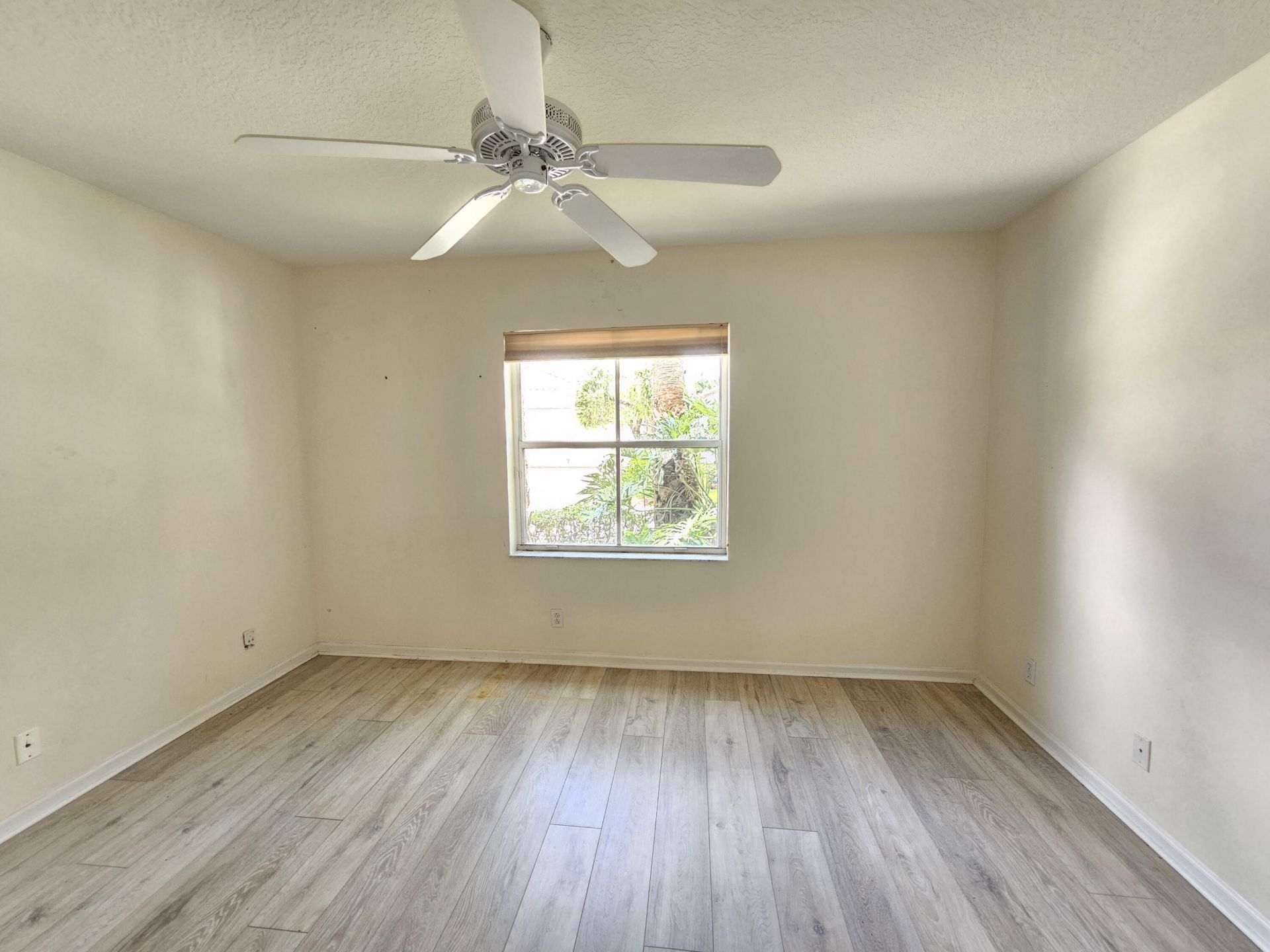 7245 Whitfield Avenue, Boynton Beach, FL 33437 Photo