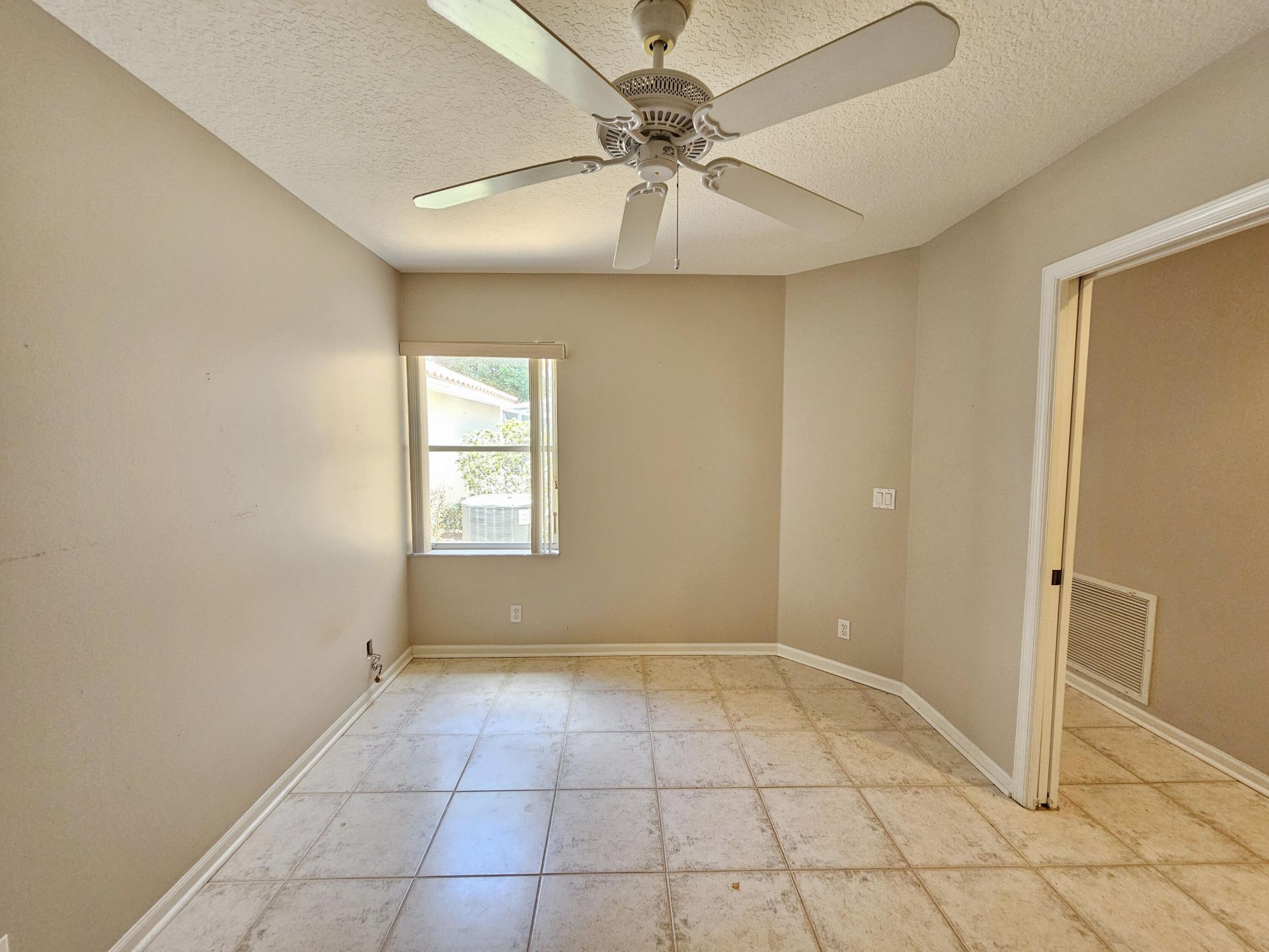 7245 Whitfield Avenue, Boynton Beach, FL 33437 Photo