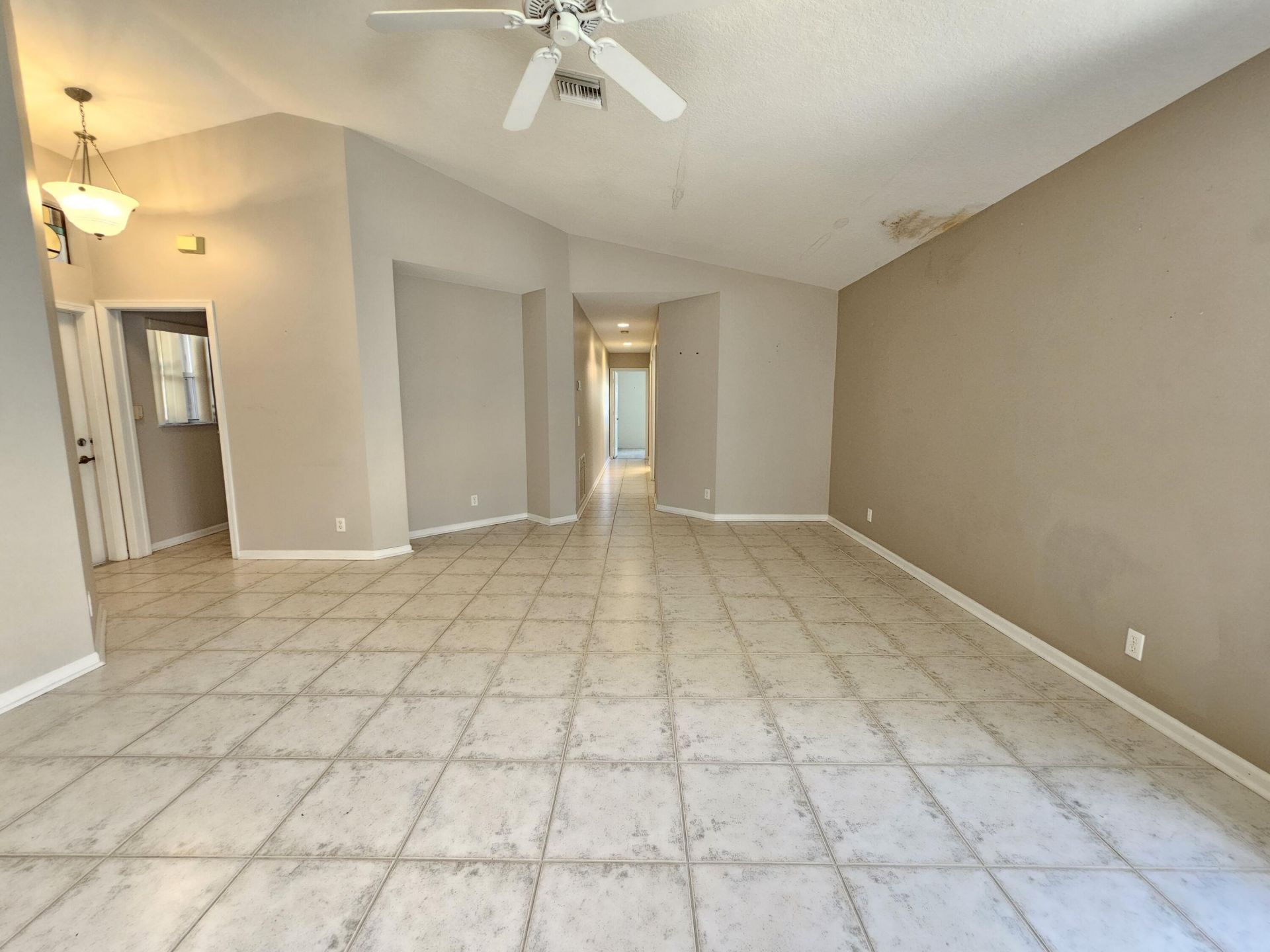 7245 Whitfield Avenue, Boynton Beach, FL 33437 Photo