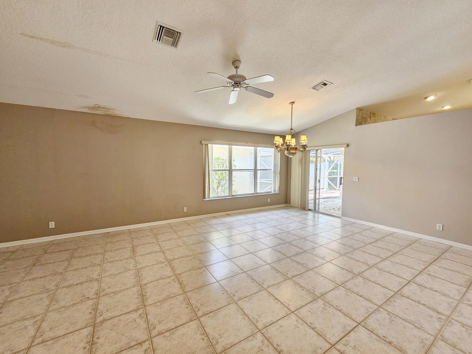 7245 Whitfield Avenue, Boynton Beach, FL 33437 Photo