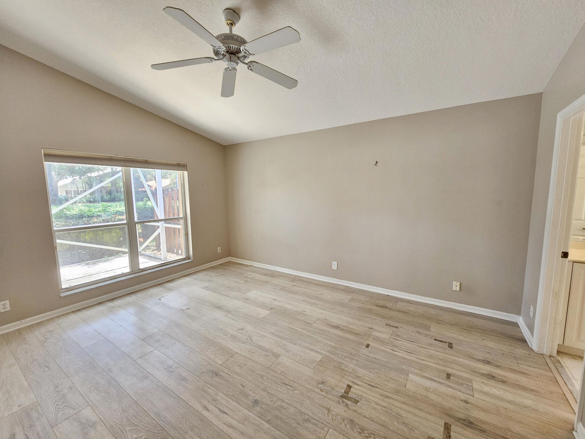 7245 Whitfield Avenue, Boynton Beach, FL 33437 Photo