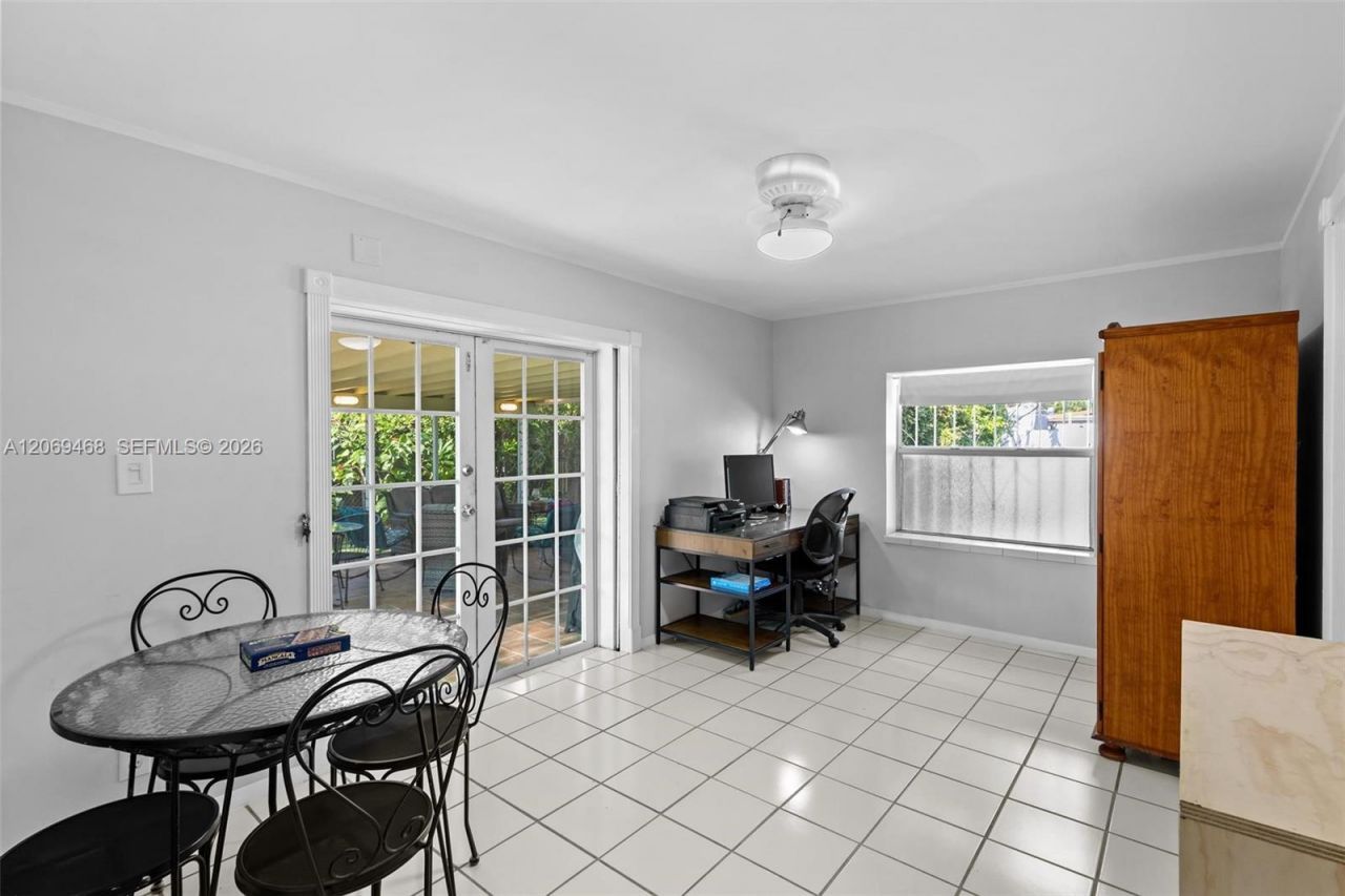 2470 SW 23rd Ave, Miami, FL 33145 Photo