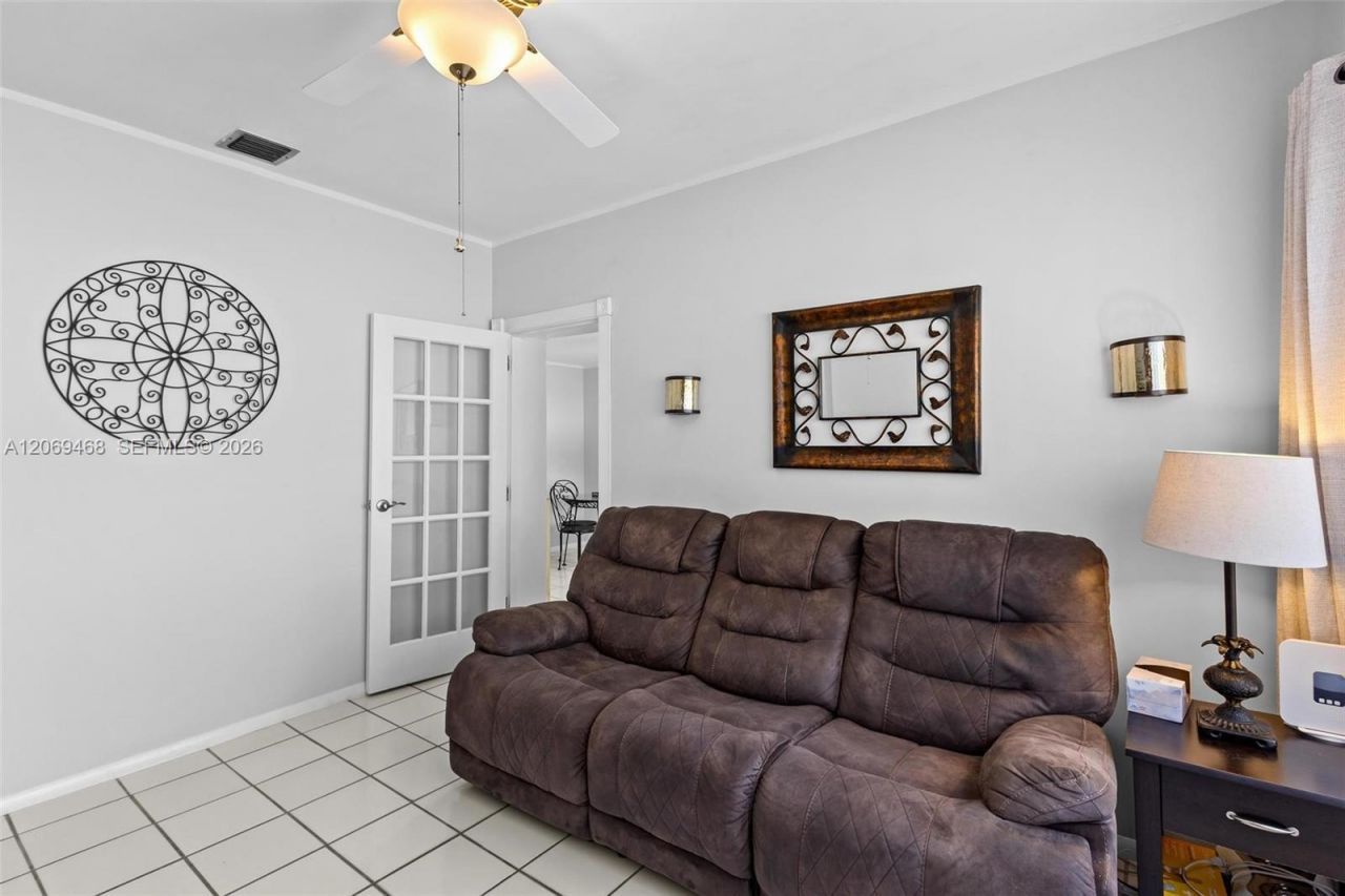 2470 SW 23rd Ave, Miami, FL 33145 Photo
