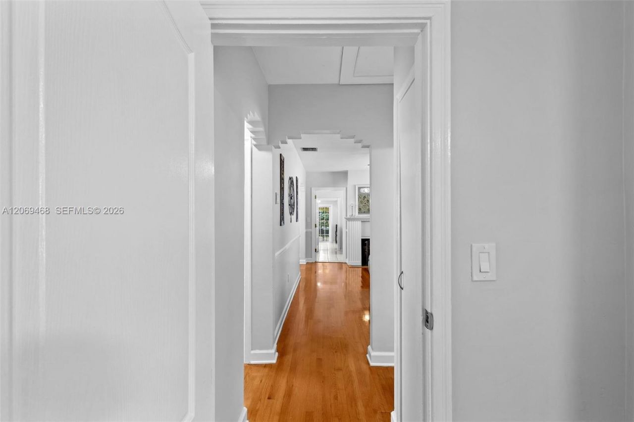 2470 SW 23rd Ave, Miami, FL 33145 Photo