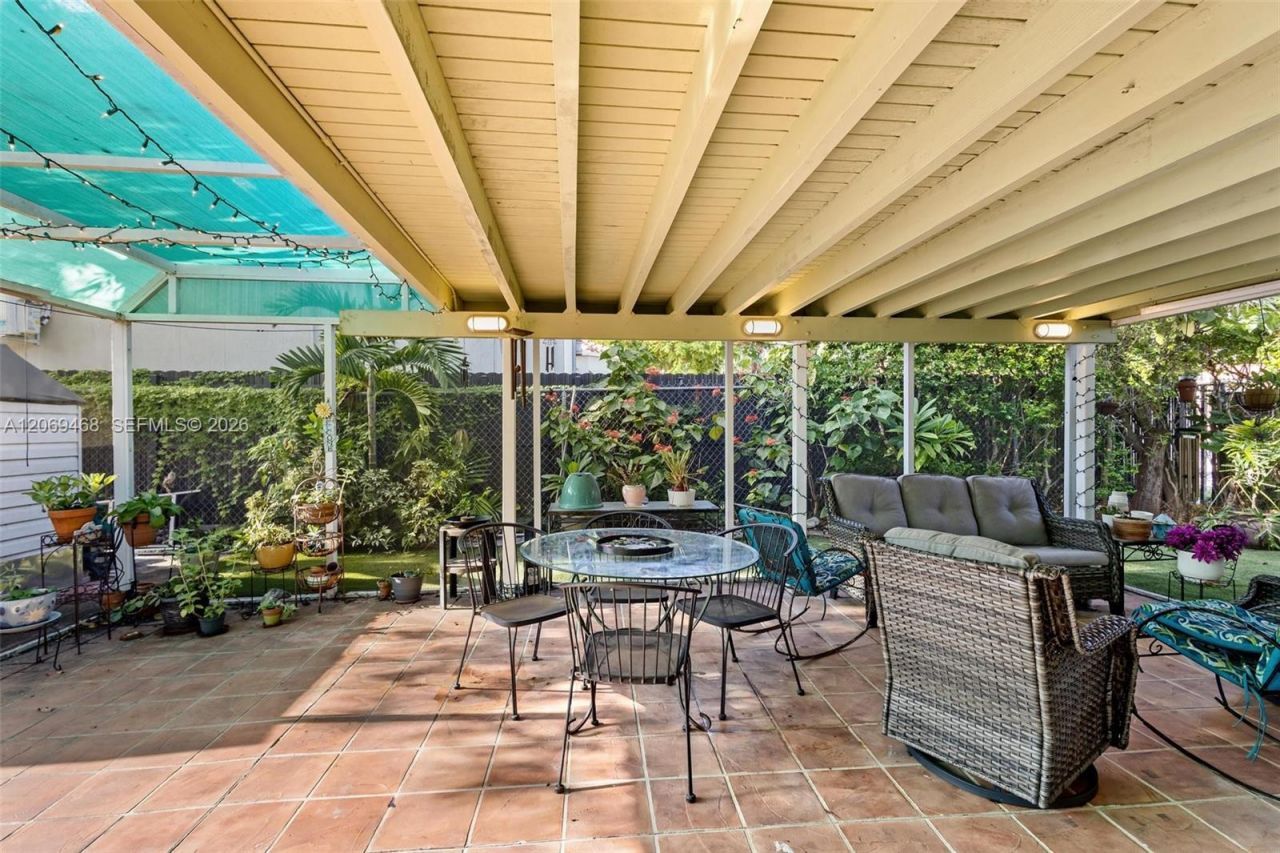 2470 SW 23rd Ave, Miami, FL 33145 Photo