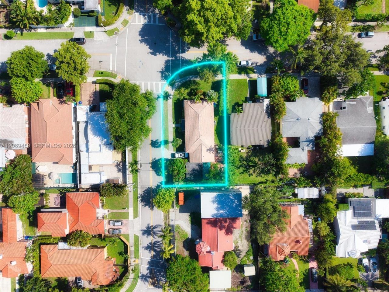 2470 SW 23rd Ave, Miami, FL 33145 Photo