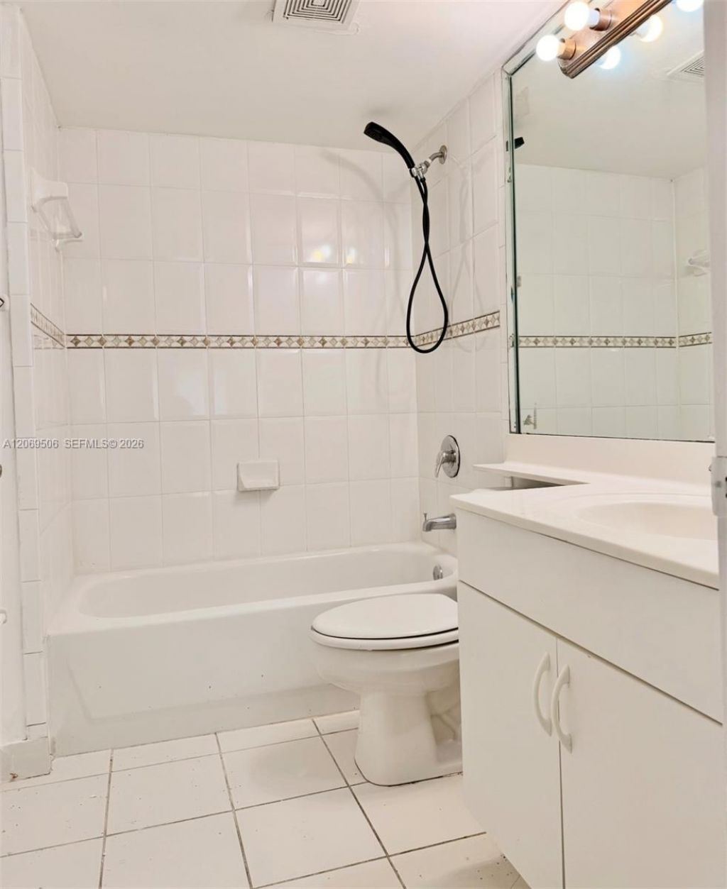 2415 NW 16th St Rd, Unit 207-1, Miami, FL 33125 Photo