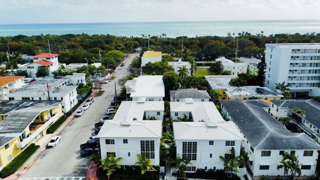 8035 Abbott Ave , Unit 107, Miami Beach, FL 33141 Photo