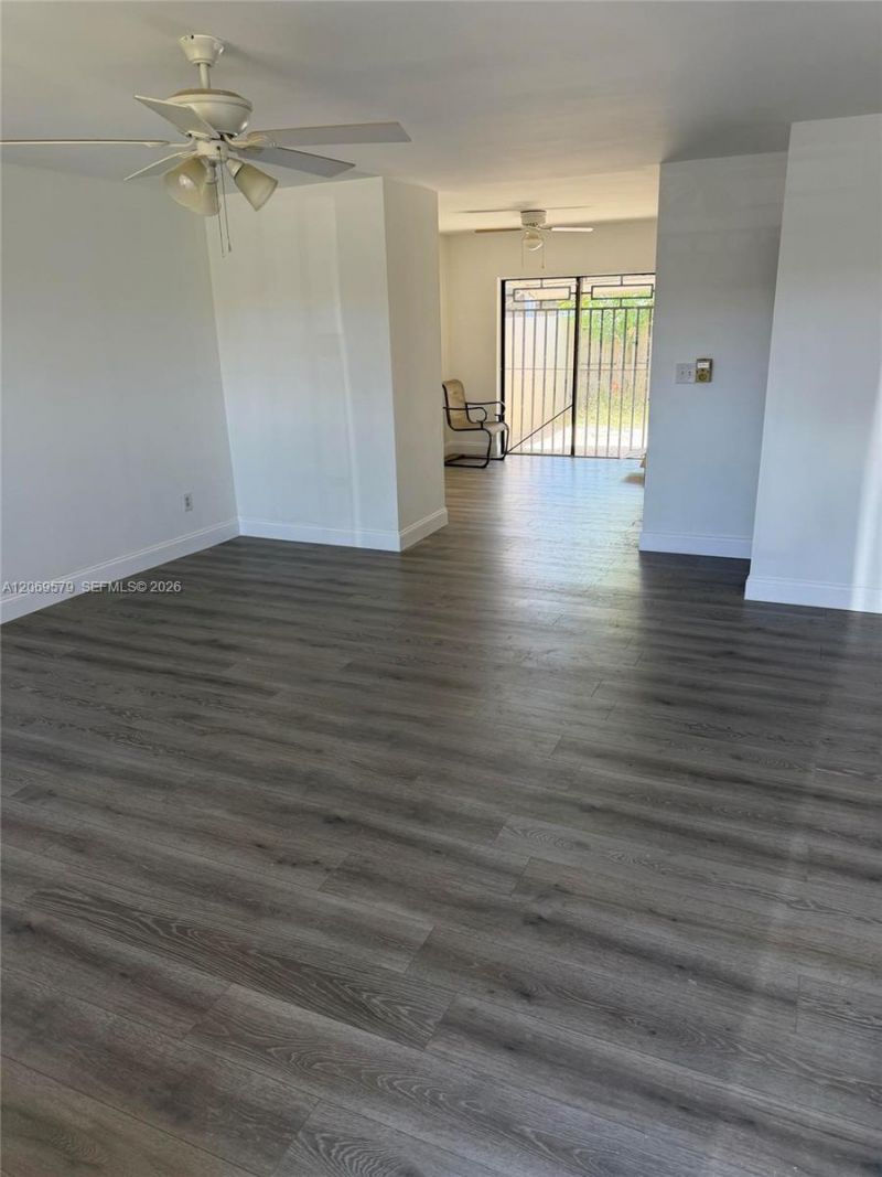 10110 SW 22nd Ter , Miami, FL 33165 Photo