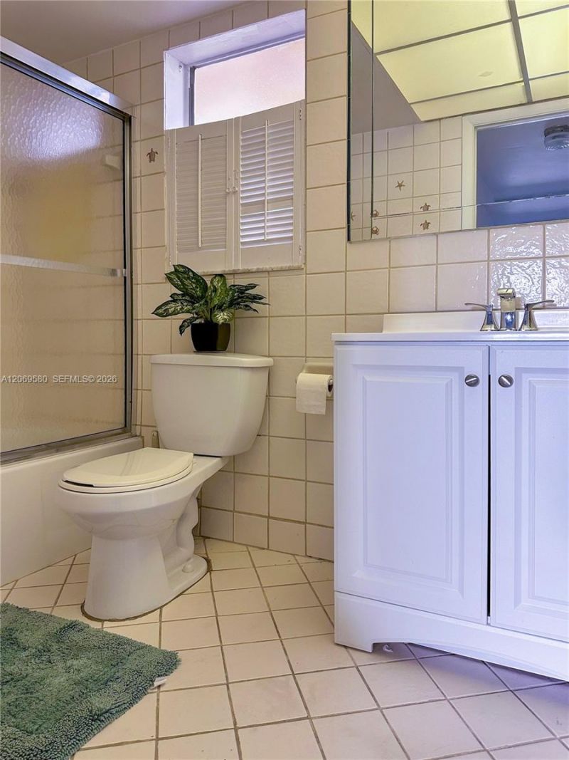 8881 Sunrise Lakes Blvd , Unit 108, Sunrise, FL 33322 Photo