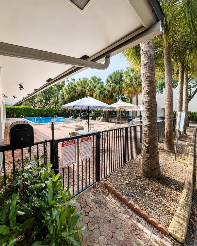 6700 Cypress Rd , Unit 507, Plantation, FL 33317 Photo