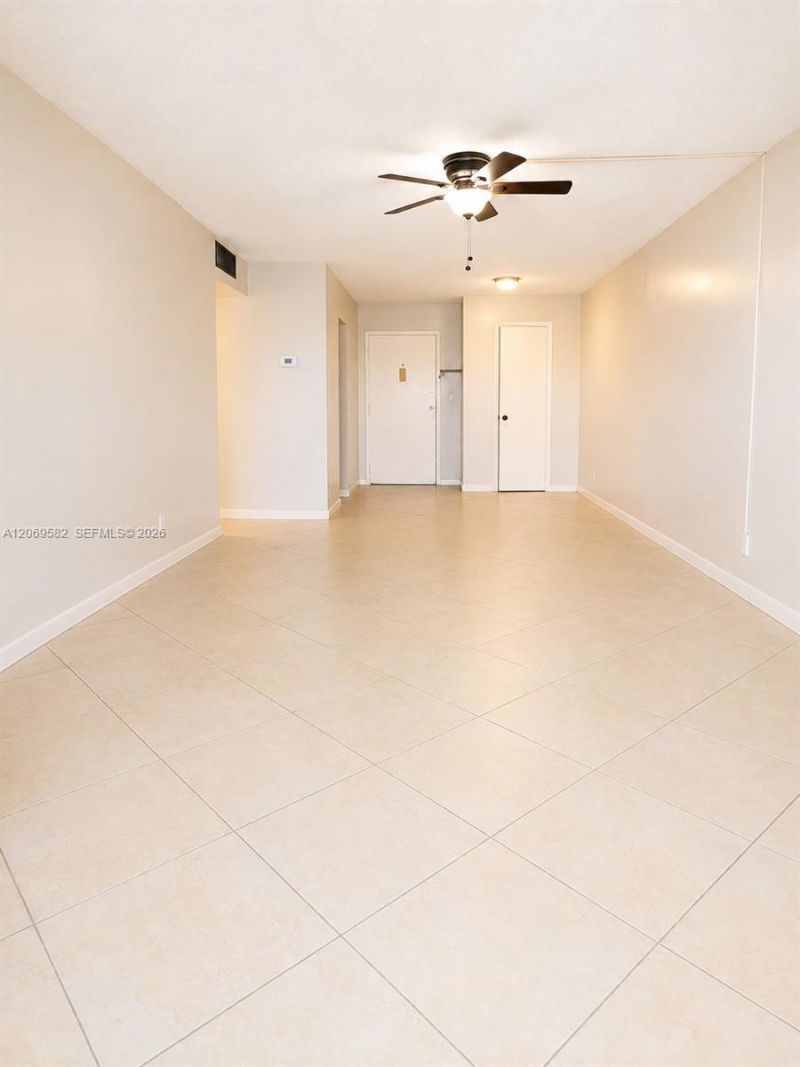 6700 Cypress Rd , Unit 507, Plantation, FL 33317 Photo