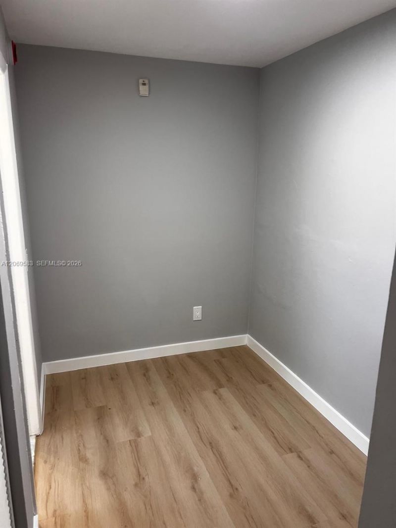7820 NE Bayshore Ct, Unit 208, Miami, FL 33138 Photo