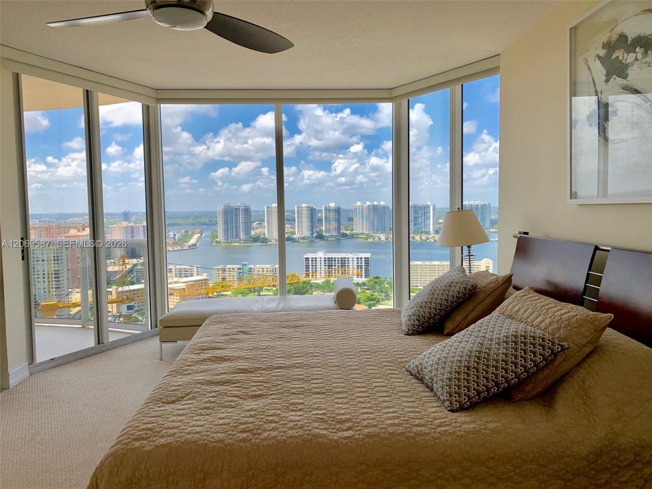 17555 Collins Ave , Unit 3202, Sunny Isles Beach, FL 33160 Photo