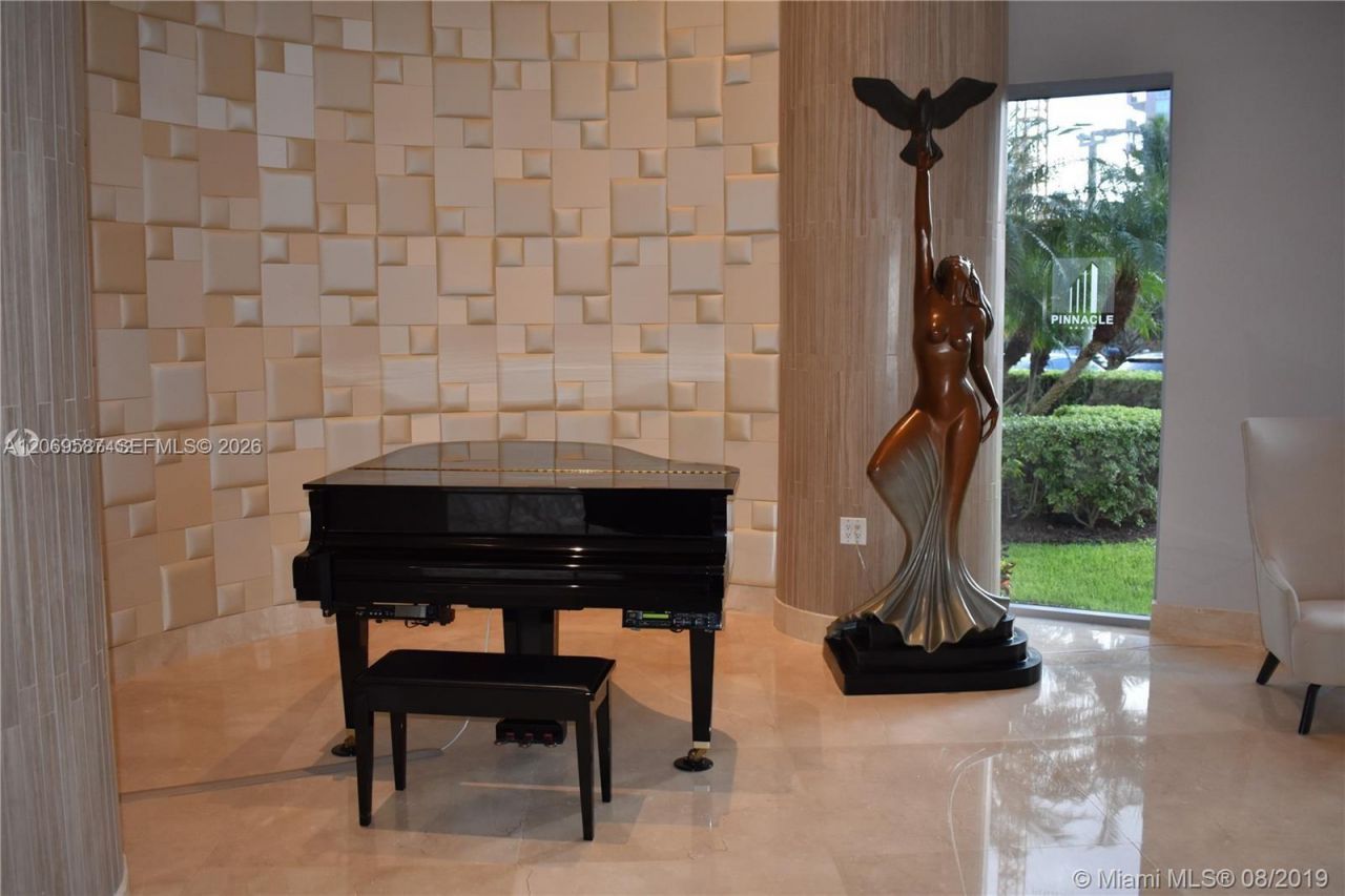 17555 Collins Ave , Unit 3202, Sunny Isles Beach, FL 33160 Photo