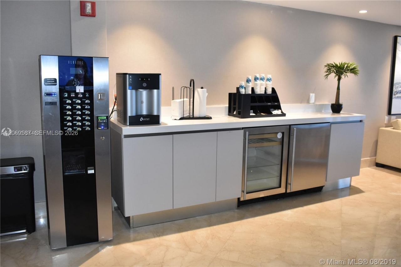 17555 Collins Ave , Unit 3202, Sunny Isles Beach, FL 33160 Photo