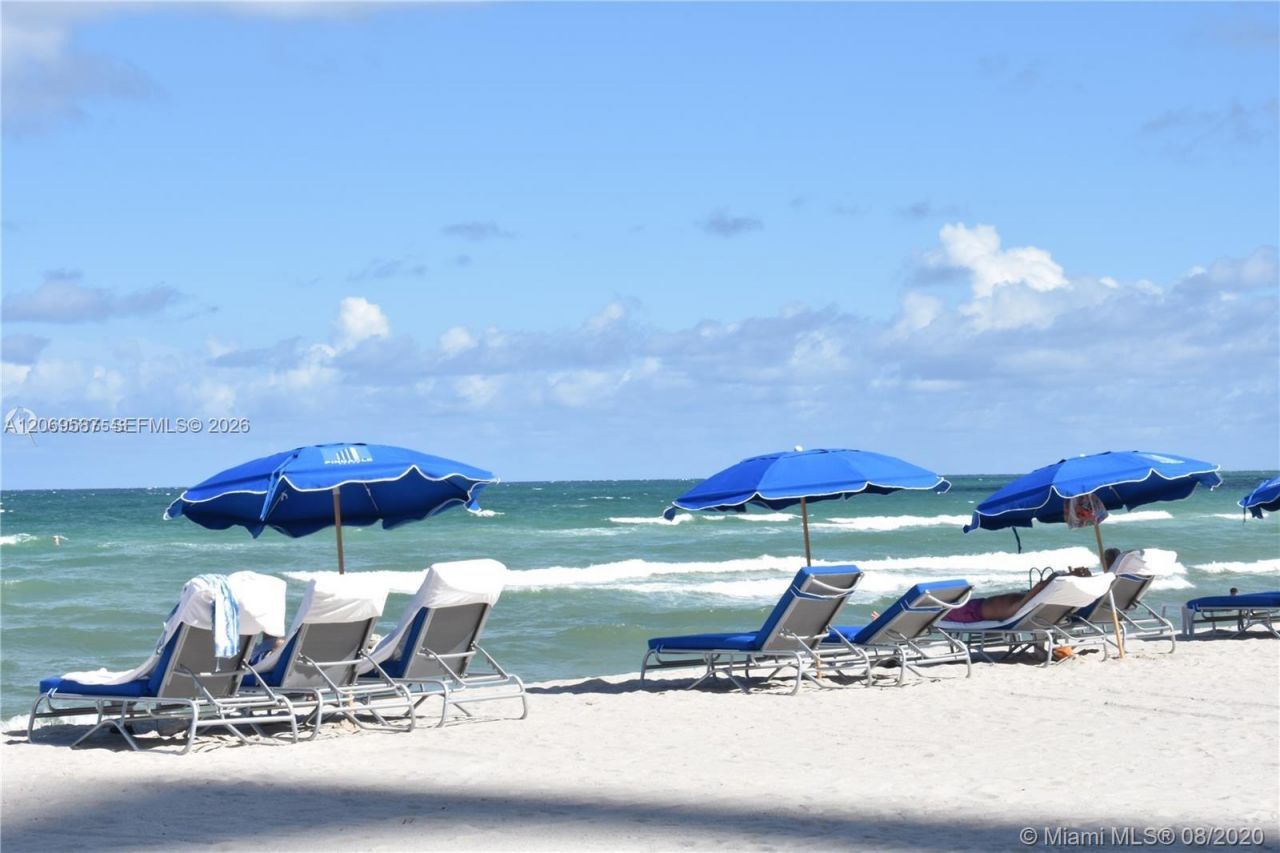 17555 Collins Ave , Unit 3202, Sunny Isles Beach, FL 33160 Photo