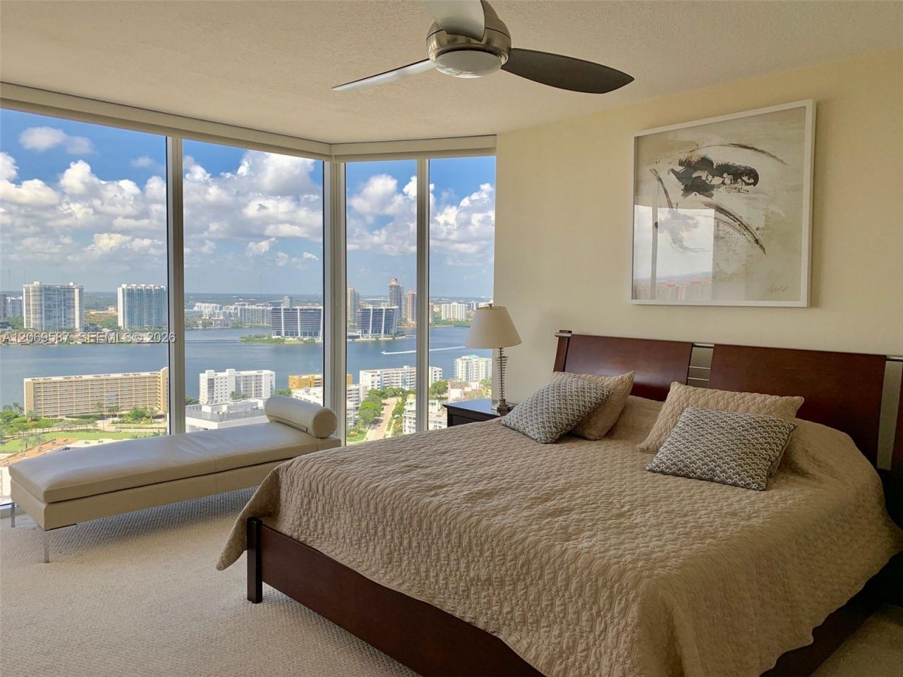 17555 Collins Ave , Unit 3202, Sunny Isles Beach, FL 33160 Photo
