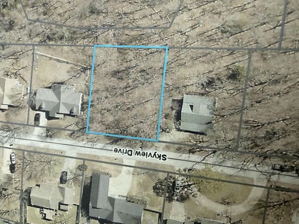 000 Skyview Drive , Branson, MO 65616