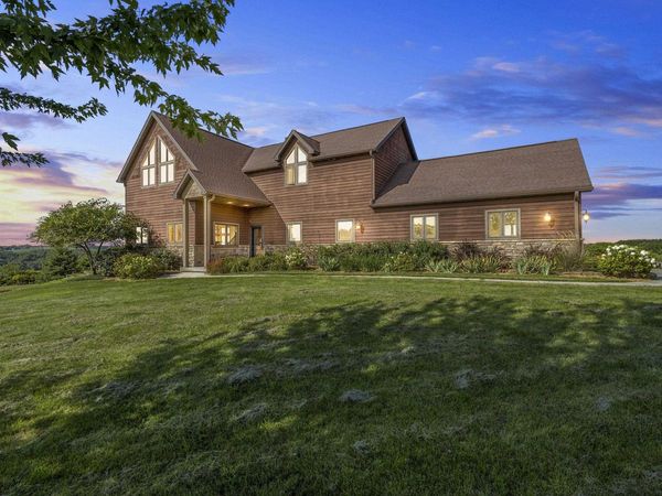 N8594 Hay Hollow Road, Blanchardville, WI 53516