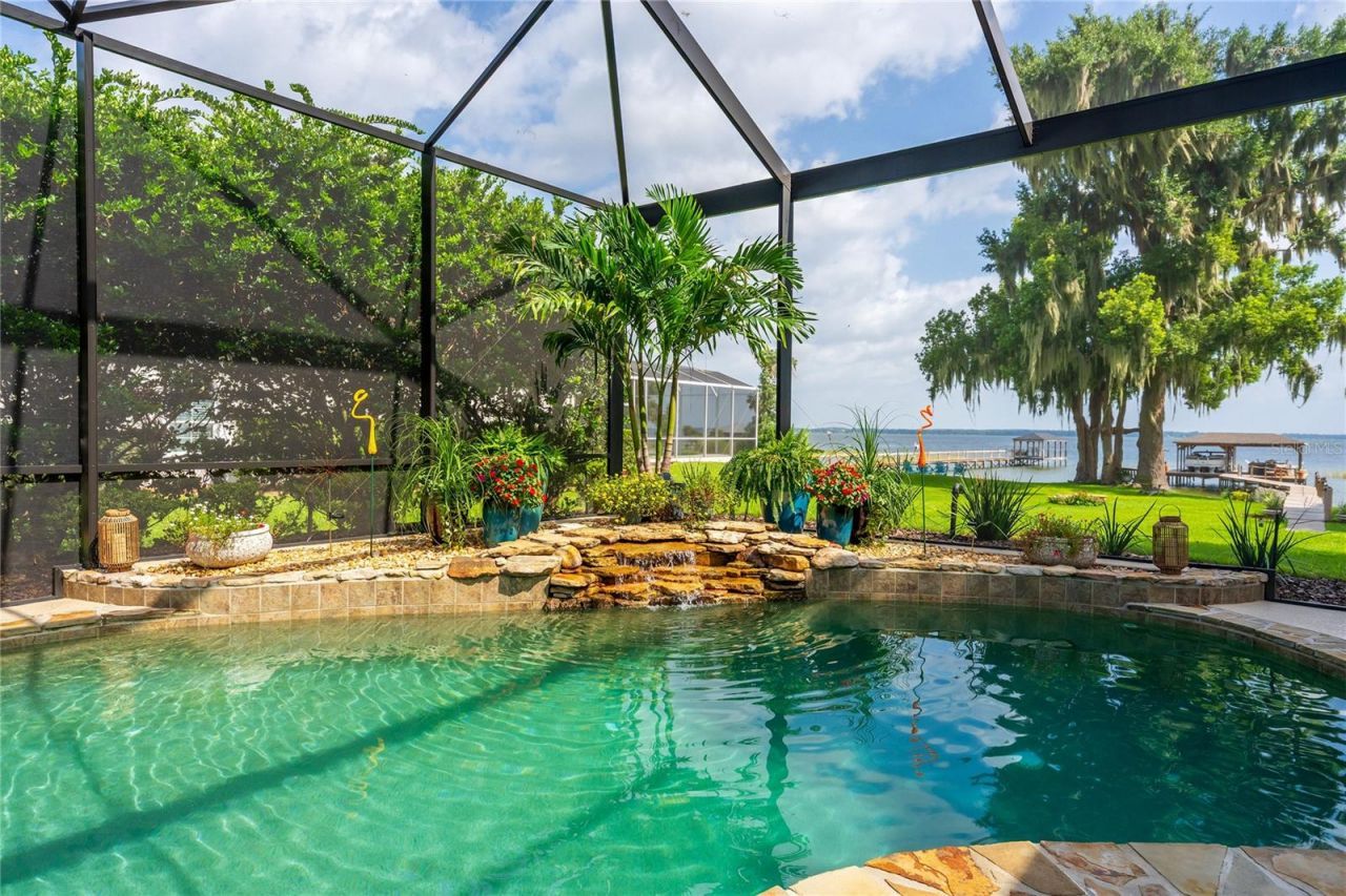 7311 Birds Nest Court, Yalaha, FL 34797 Photo