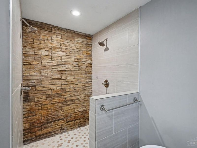 2004 Crest Road, Forest Park, OH 45240 Photo 23