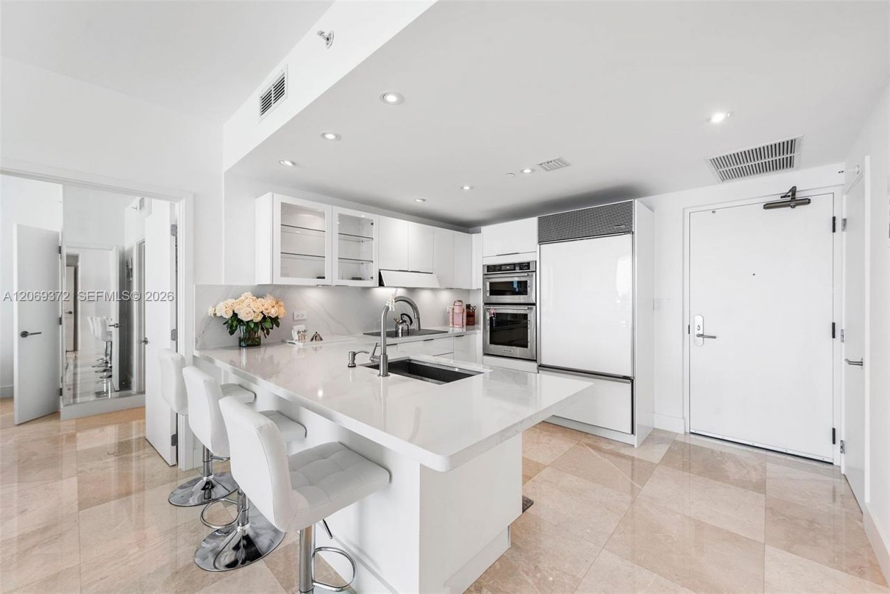 6799 Collins Ave , Unit 804, Miami Beach, FL 33141 Photo