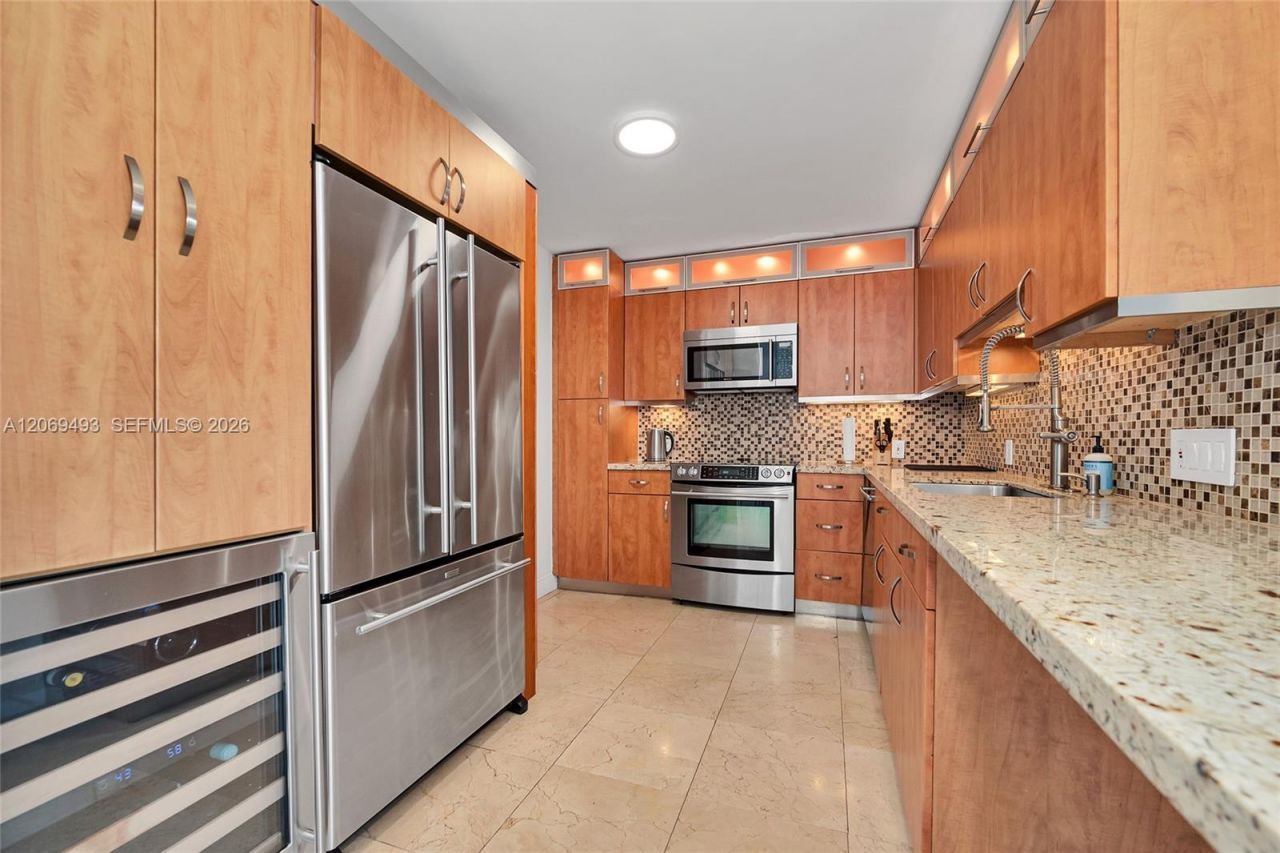 11 Island Ave, Unit 906, Miami Beach, FL 33139 Photo
