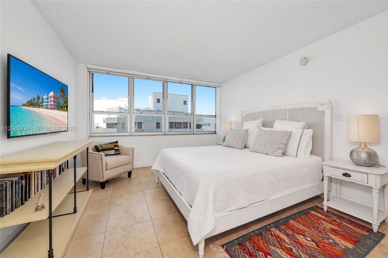 11 Island Ave, Unit 906, Miami Beach, FL 33139 Photo