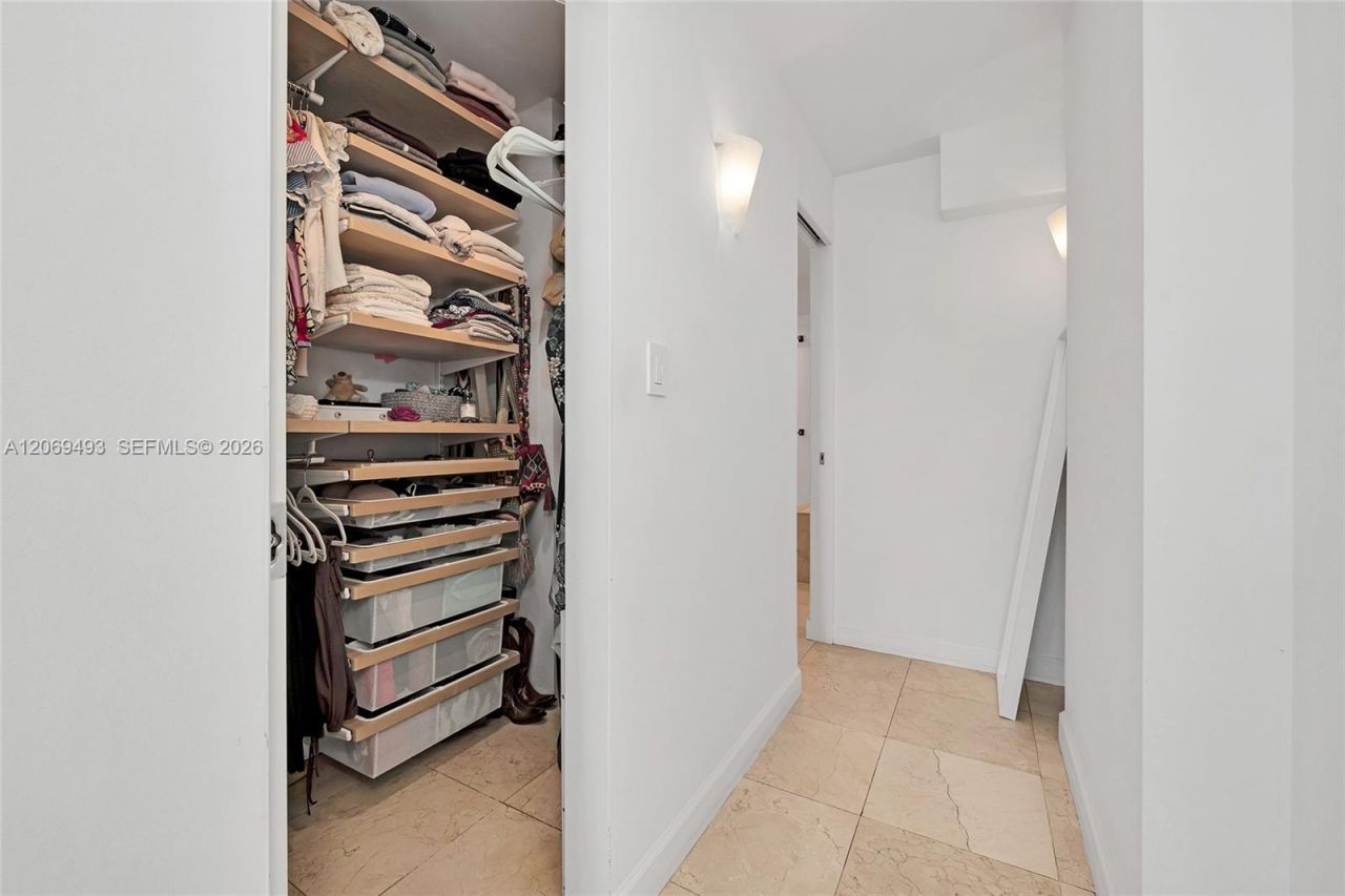 11 Island Ave, Unit 906, Miami Beach, FL 33139 Photo